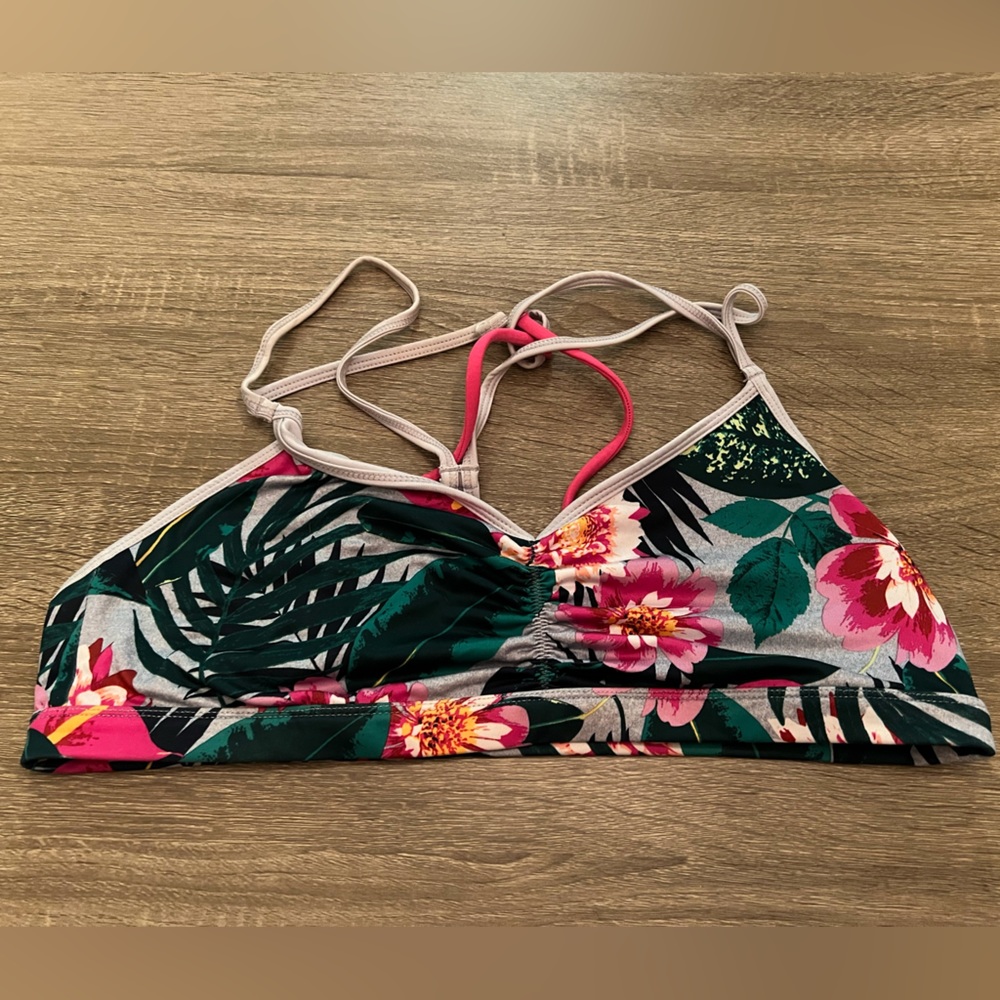 ❌SOLD❌ Floral pull over bra